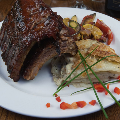 Baby Back Ribs with Potatoes and Veggies